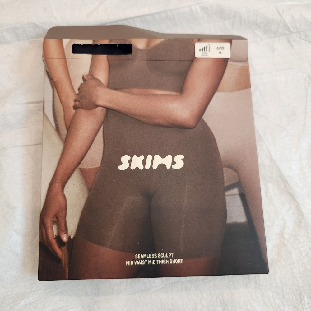 New SKIMS Seamless Sculpt Mid Thigh Onyx Black Shorts XL Shapewear High Waist